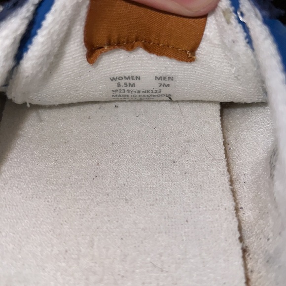 Madewell League Sneakers in Navy Suede NK123 Spring 2023 - Picture 10 of 11